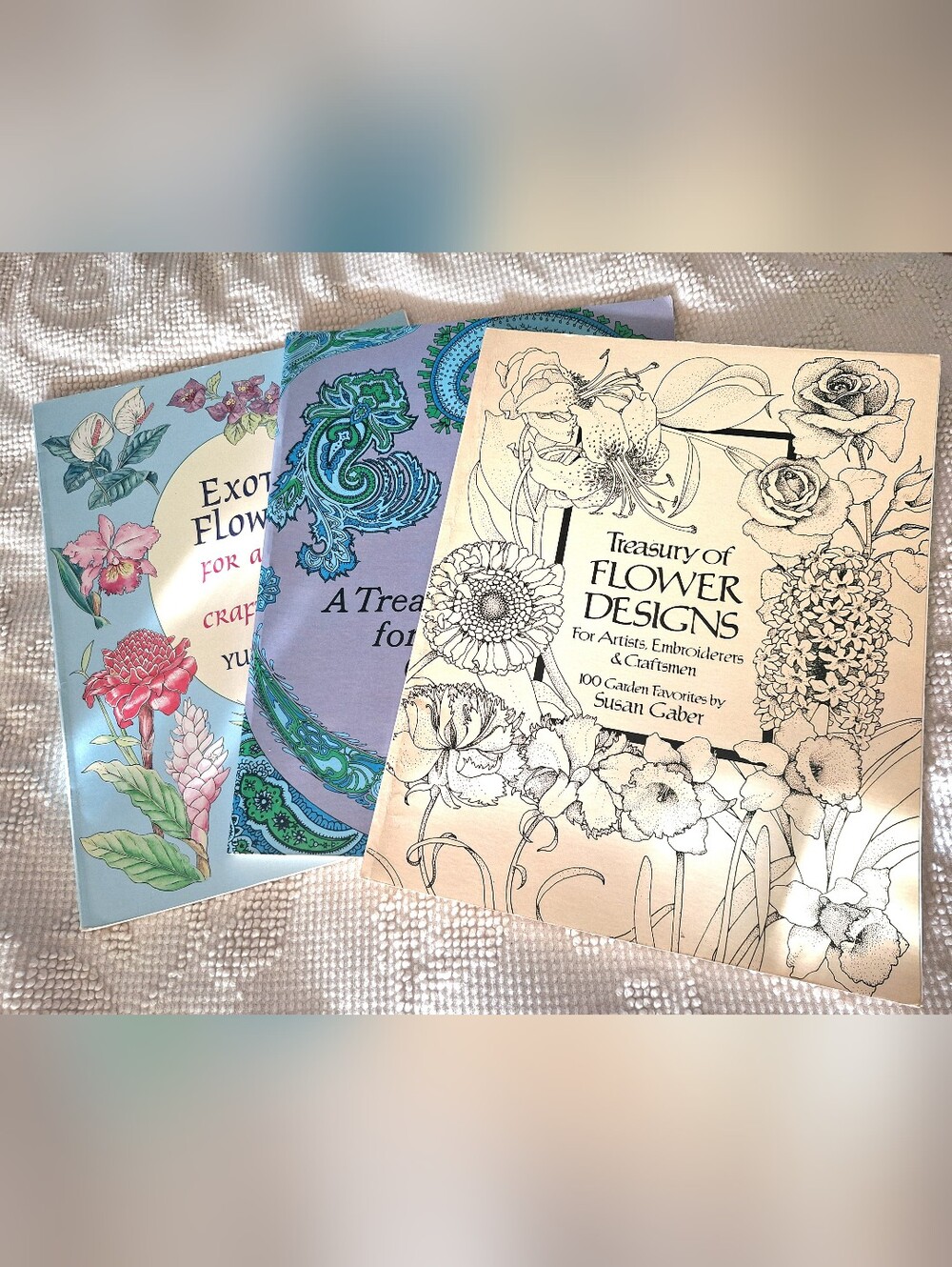 Set of 3 Floral Design Books